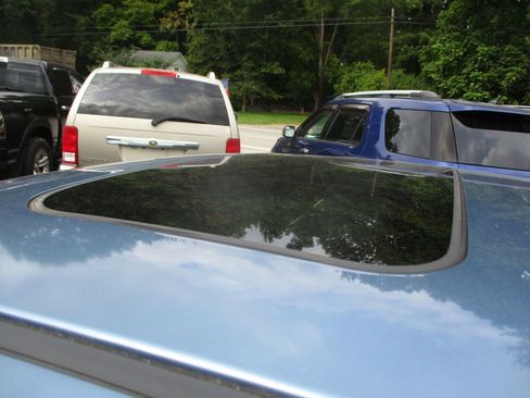 Used 2011 Chrysler 200 Touring image 10