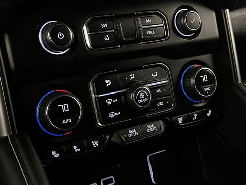 Used 2024 Chevrolet Tahoe Premier image 19