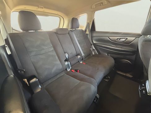 Used 2014 Nissan Rogue SV FWD image 10