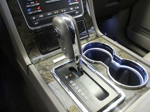 Used 2015 Lincoln Navigator 2WD image 15
