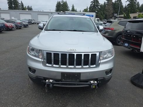Used 2013 Jeep Grand Cherokee Limited w/ Advance Technology Group AWD/4WD image 8