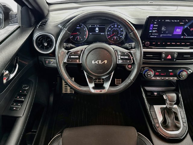 Used 2023 Kia Forte GT-Line w/ GT-Line Technology Package FWD image 14