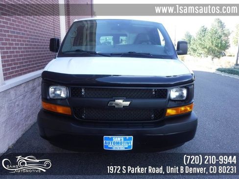 Used 2009 Chevrolet Express 1500 AWD image 13