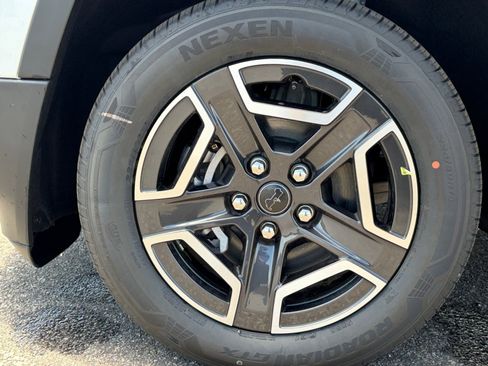 New 2026 Jeep Cherokee Laredo AWD/4WD image 11