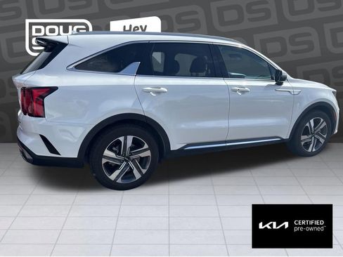 Certified 2023 Kia Sorento EX AWD/4WD image 5