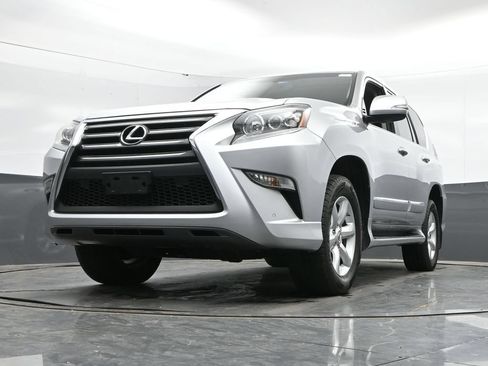 Used 2017 Lexus GX 460 w/ Navigation Package AWD/4WD image 34