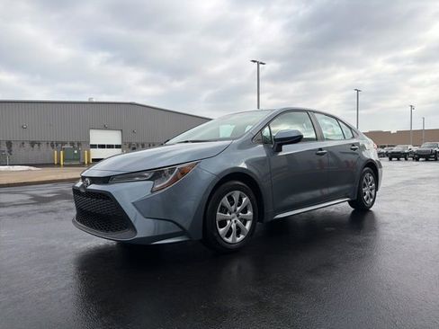 Certified 2022 Toyota Corolla LE w/ Carpet Mat Package (TMS) image 2