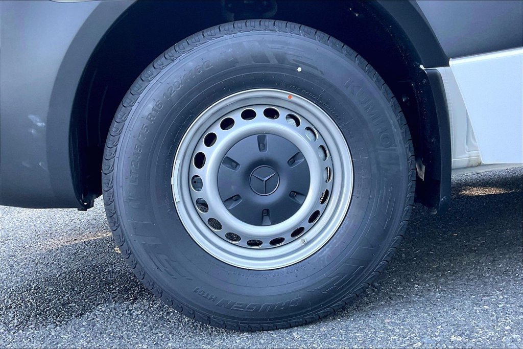 New 2026 Mercedes-Benz Sprinter 2500 image 11