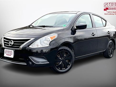 Used 2017 Nissan Versa S Plus image 3