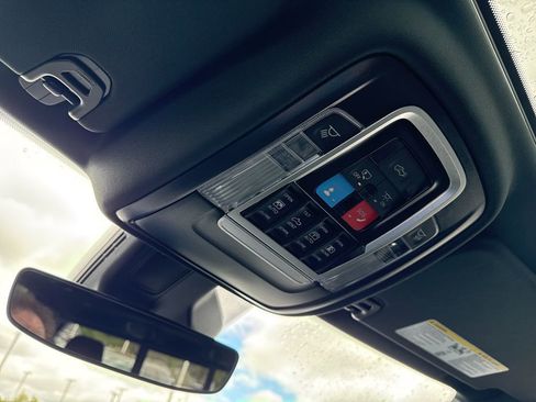 New 2026 RAM 1500 4x4 Crew Cab image 35