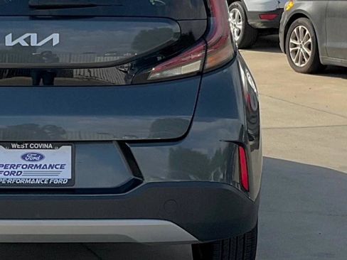 Used 2023 Kia Soul LX w/ LX Technology Package image 10