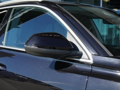 Used 2019 Audi Q8 Premium w/ Convenience Package image 11