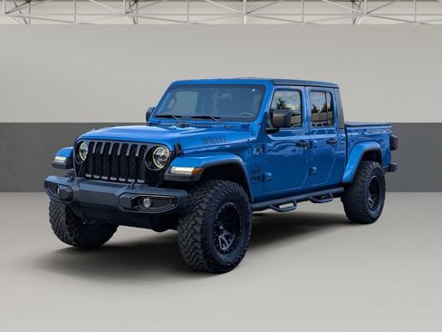 Used 2022 Jeep Gladiator Willys image 4