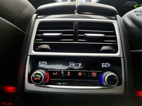 Used 2022 BMW 750i xDrive w/ M Sport Package AWD/4WD image 50
