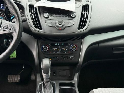 Used 2018 Ford Escape SE FWD image 15