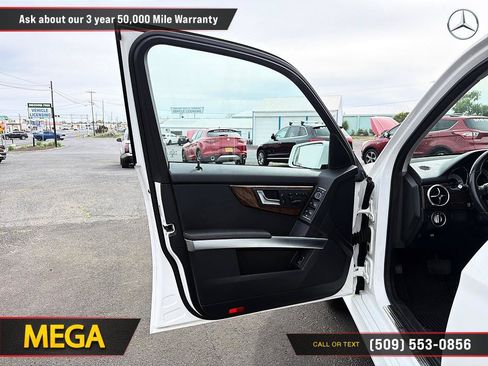 Used 2015 Mercedes-Benz GLK 250 BlueTEC 4MATIC w/ Premium 1 Package image 23