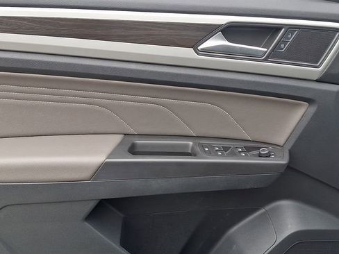 Certified 2023 Volkswagen Atlas SE image 14