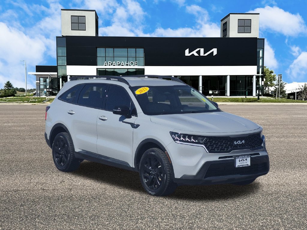 Used 2023 Kia Sorento S AWD/4WD image 2