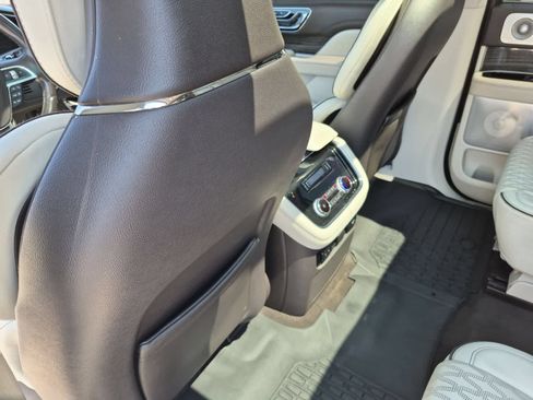 Used 2018 Lincoln Navigator L Black Label AWD/4WD image 18