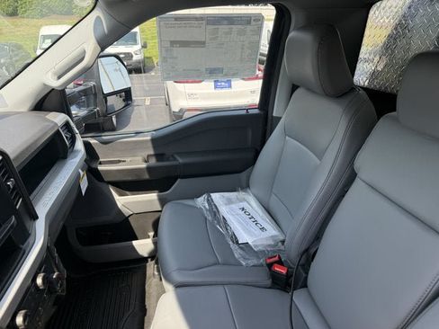 New 2026 Ford F550 4x4 Regular Cab Super Duty image 14