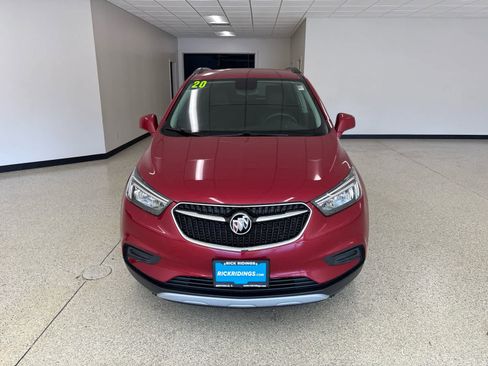 Used 2020 Buick Encore Preferred image 2