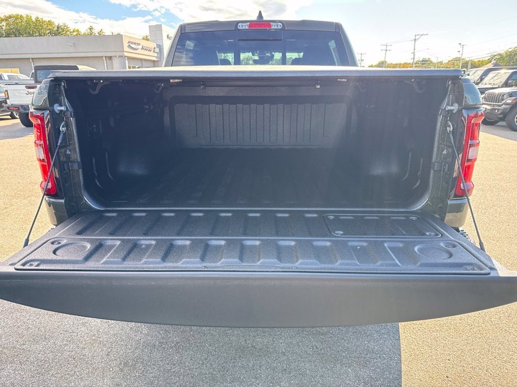 New 2027 RAM 1500 Laramie AWD/4WD image 25