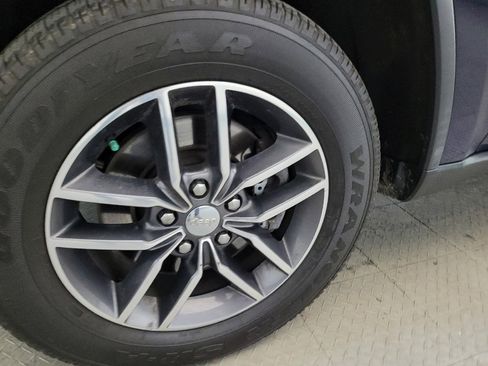 Used 2018 Jeep Grand Cherokee Limited AWD/4WD image 31