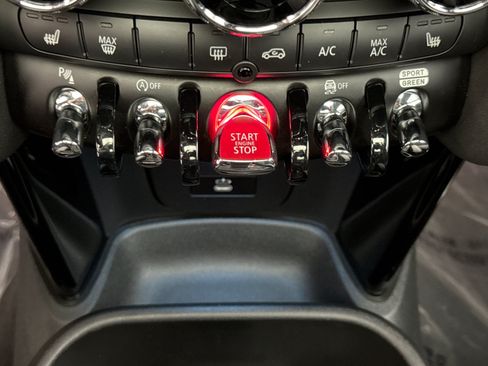 Used 2023 MINI Cooper John Cooper Works FWD image 23