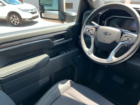 New 2026 Chevrolet Silverado 2500 LTZ w/ LTZ Plus Package AWD/4WD image 12
