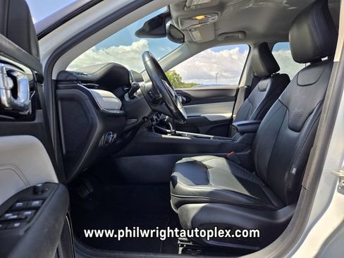 Used 2022 Jeep Compass Limited AWD/4WD image 9
