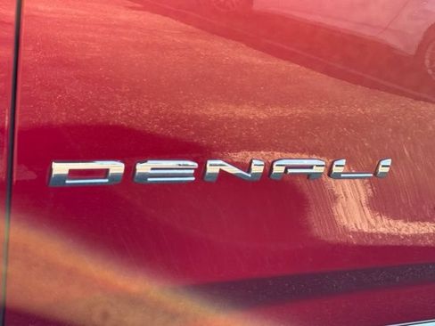 Used 2024 GMC Yukon XL Denali w/ Denali Reserve Package AWD/4WD image 35