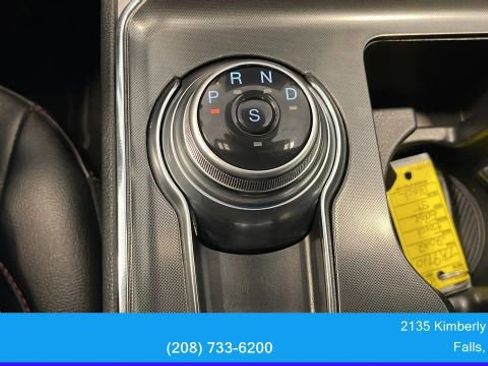 Used 2022 Ford Edge ST-Line w/ Cold Weather Package image 32