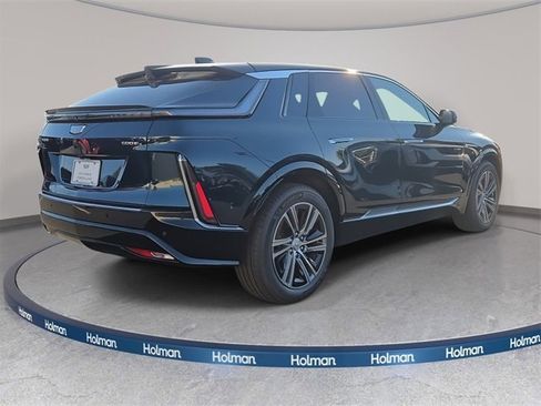 New 2026 Cadillac Lyriq Premium Luxury image 4