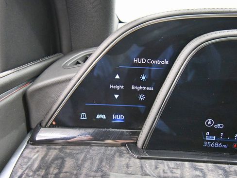 Used 2022 Cadillac Escalade Premium Luxury image 23