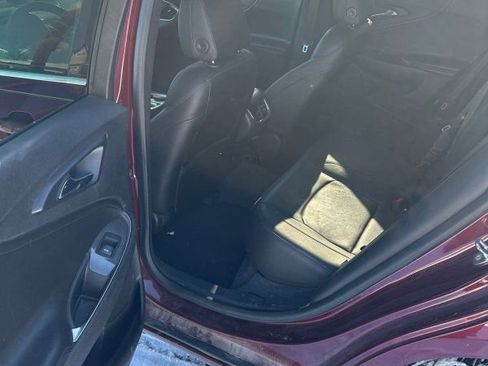 Used 2016 Chevrolet Malibu LT w/ Leather Package image 8