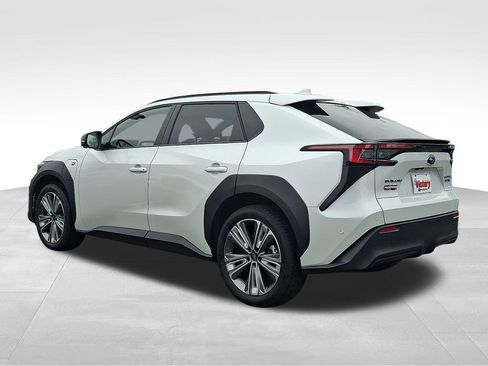 Used 2024 Subaru Solterra Limited image 4