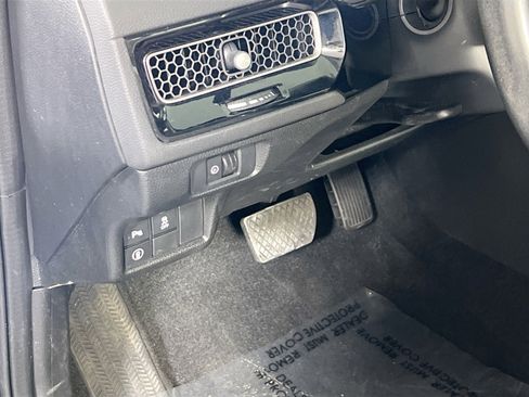 Used 2022 Honda Civic Touring image 10