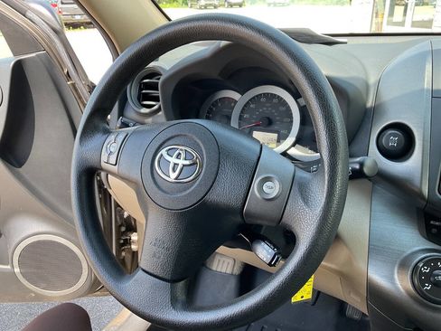 Used 2012 Toyota RAV4 4WD w/ Value Pkg image 18