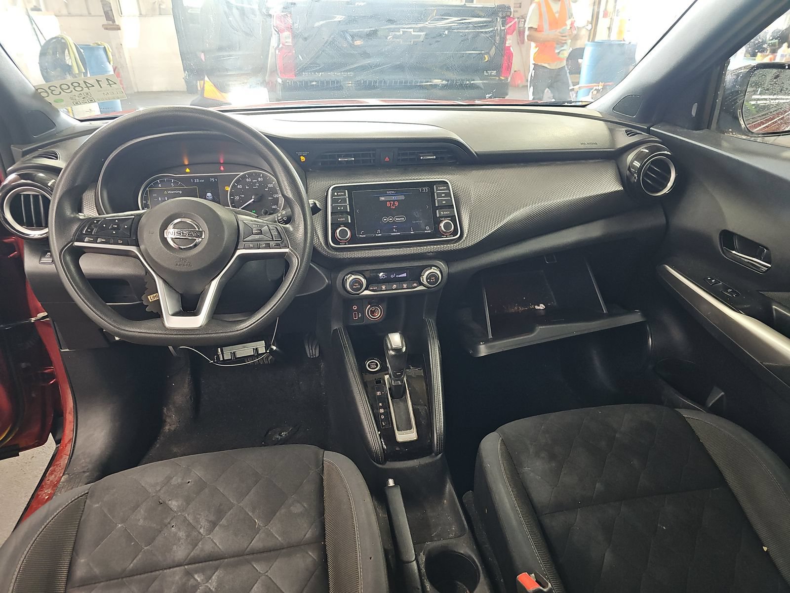 Used 2019 Nissan Kicks SV FWD image 9