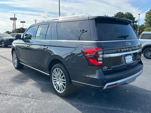 Used 2022 Ford Expedition Max Platinum RWD image 5