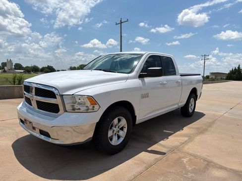 Used 2015 RAM 1500 Classic SLT RWD image 1