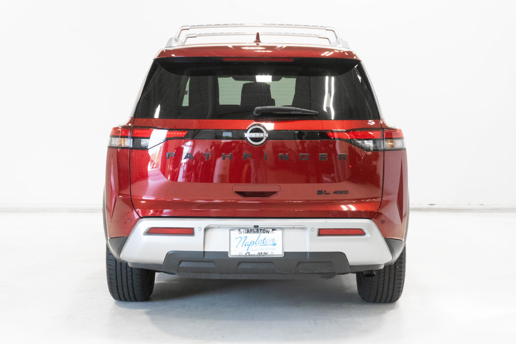 Used 2023 Nissan Pathfinder SL w/ Lighting Package (N92) AWD/4WD image 30