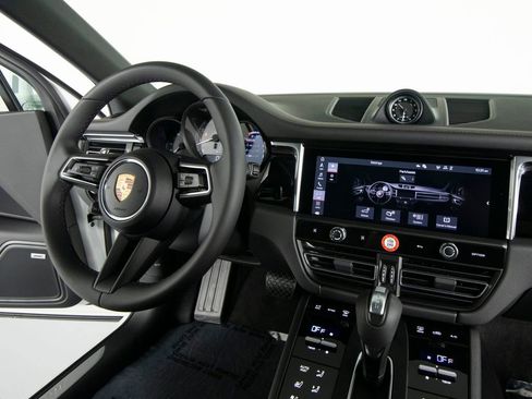 New 2026 Porsche Macan S AWD/4WD image 30