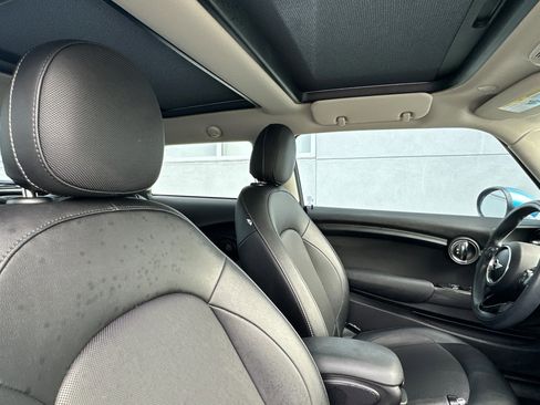 Used 2015 MINI Cooper 2-Door Hardtop image 23