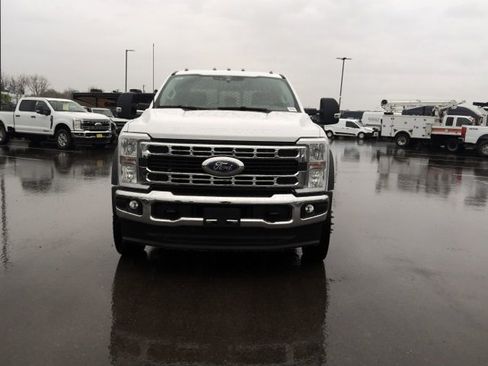 New 2026 Ford F550 4x4 Crew Cab image 19