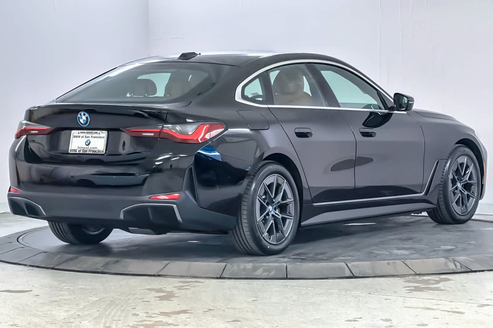 Used 2023 BMW i4 eDrive40 w/ Premium Package RWD image 2