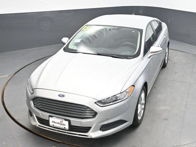 Used 2015 Ford Fusion SE FWD image 23