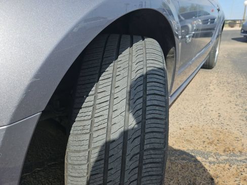 Used 2006 Ford Mustang GT RWD image 19