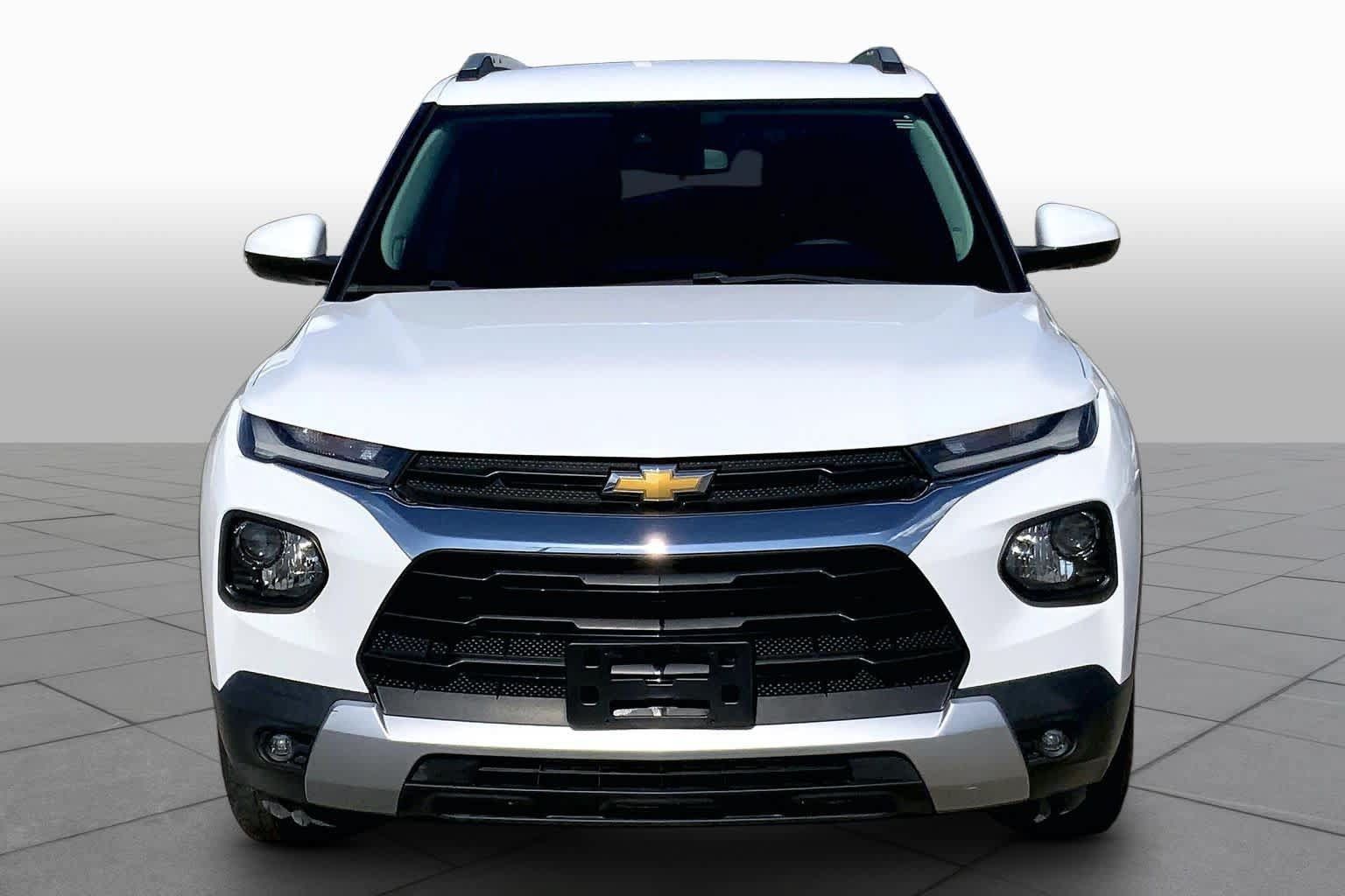 Used 2021 Chevrolet TrailBlazer LT w/ Driver Confidence Package FWD image 4