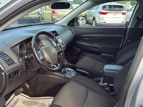 Used 2016 Mitsubishi Outlander Sport ES FWD image 11